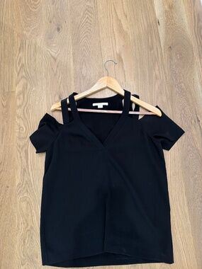 Cutout top
